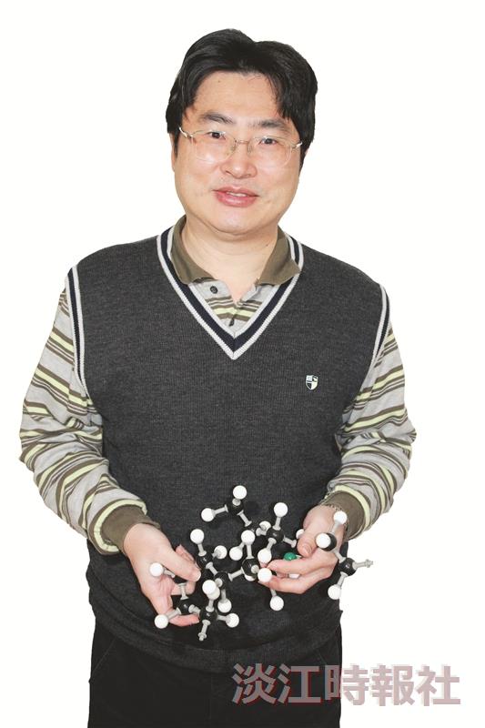 【專任教師評鑑優等獎】董崇民  保持教學熱忱 重視上課互動