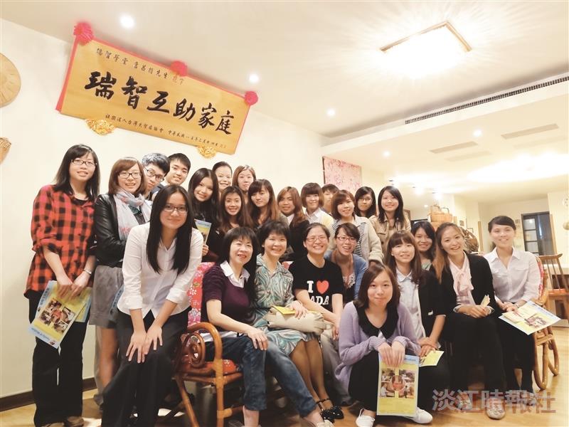 《專業知能服務學習》開拓學習領域 體驗社會服務 保險知識學以致用 提供長期照護保險諮詢
