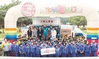 校友陳定川以行動支持化學車前行