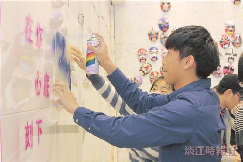 Works of Art Revolution Taipei Displayed At Black Swan Exhibition Hall