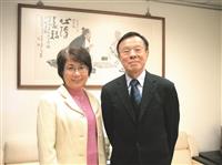 校友劉敦仁贈逾3千書