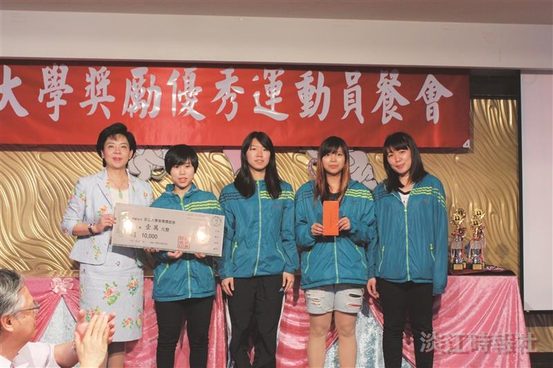 本校體育成果豐碩 張校長宴請獎勵