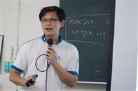 中央研究院經濟所研究員林忠正 挑戰新古典經濟學的分析架構