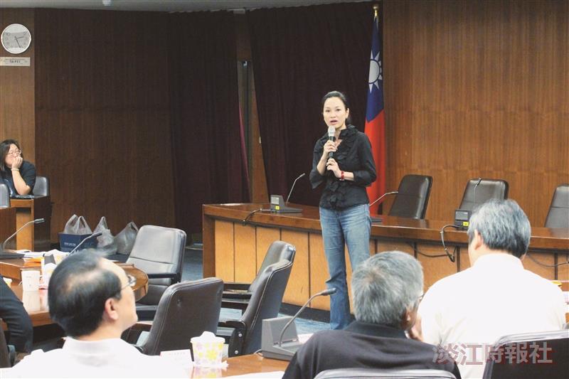 Student Association Meeting Takes on Recent Issues