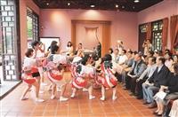 回應母校呼喚 相招回娘家　系所校友 歡聚感恩回饋