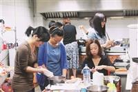 回應母校呼喚 相招回娘家　系所校友 歡聚感恩回饋