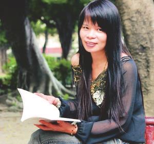 鍾文音 文化部首選赴美駐點創作