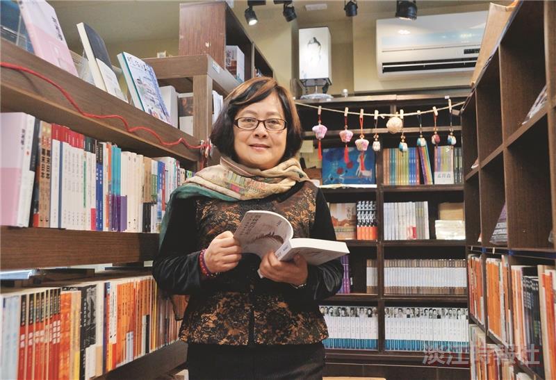 封德屏出書 重溫文壇十載