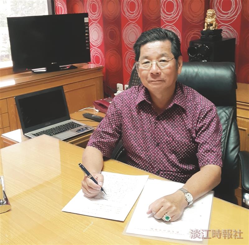 印尼留臺淡江校友呂世典 經營鋅板廠有成 感恩母校