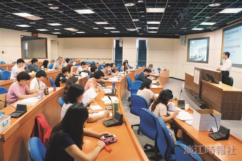 學雜費調整案 今日再審議