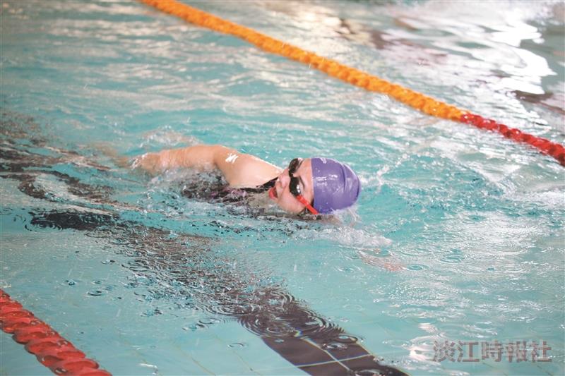 Over 1,500 Participate in Annual Swim Meet. President Chang Wins Takes 1st Place