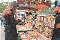 學藝週好學玩藝　創意市集聚人氣