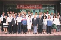 本校標竿學習 行政會議移師欣興電子