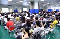 13日畢典之家長接待區-體育館3樓