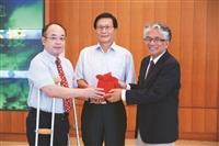 布達交接典禮 張校長籲新學年加強學習成效