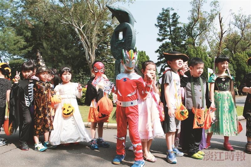 萬聖節 小小英雄現身遊校園