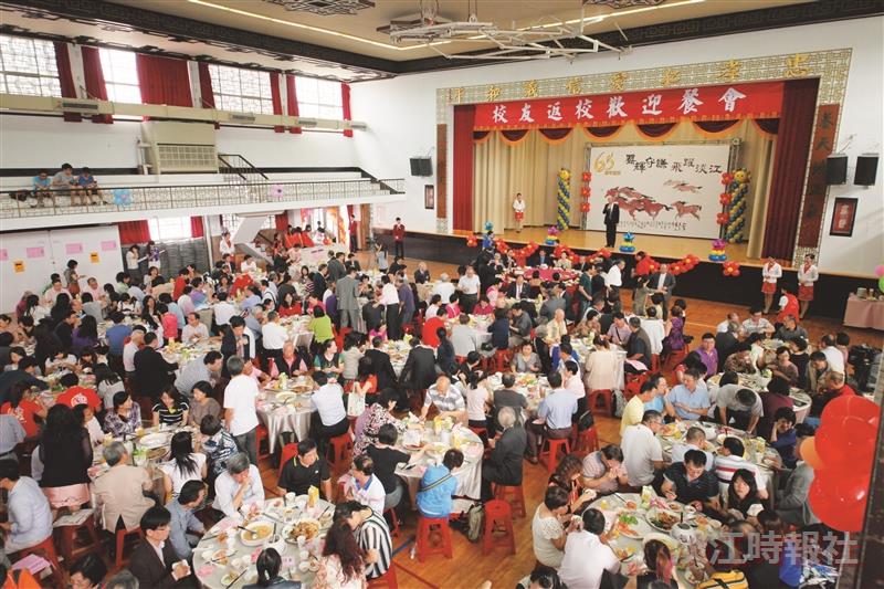 校友聯誼餐會62桌歡聚 逾600校友敘齊慶賀