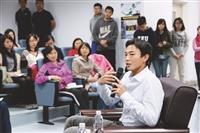 網球一哥盧彥勳暖男形象擄獲全場