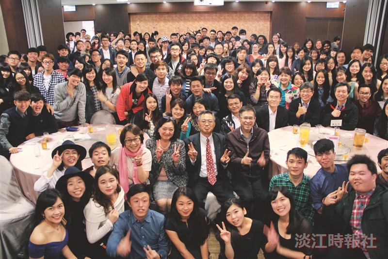 境外生冬至會獻歌藝