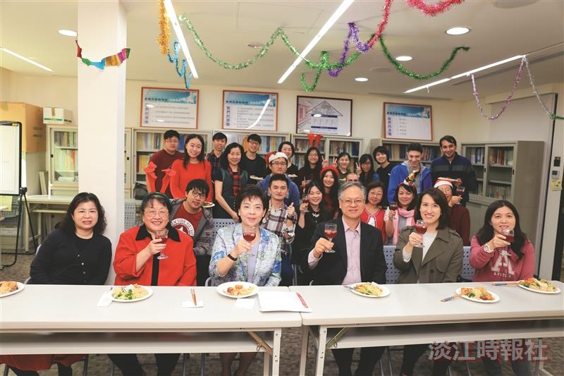 教育政策與領導研究所 歡慶耶誕