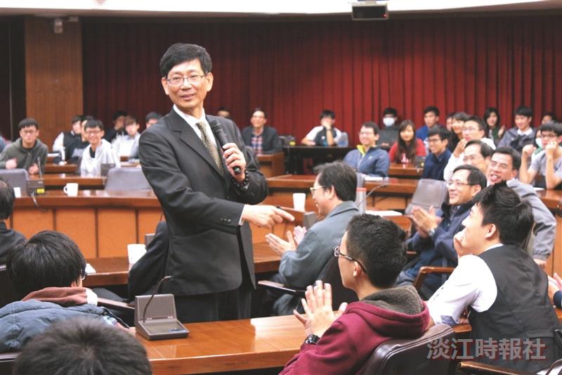 華航高層蒞校說明民航學程