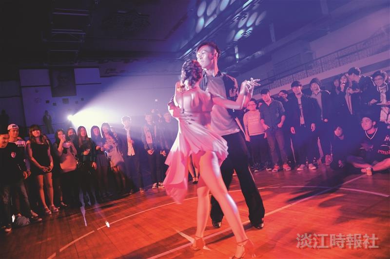 7社團聯合大擺舞宴