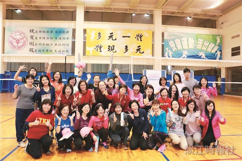 女聯會舞動班熱力閉幕