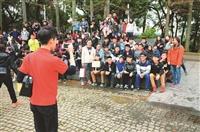 潮州高中4百生來校呼嚮往
