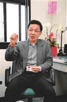 【教學特優教師】施正權 綜觀時事 領生解構國際關係