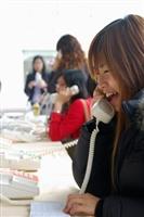 課外組與中華電信上週三（7日）在商館前主辦的「中華電信電話孝親活動」反應熱烈。