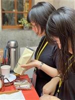 外語學院介接創業團隊LinQ咖啡在迪化街