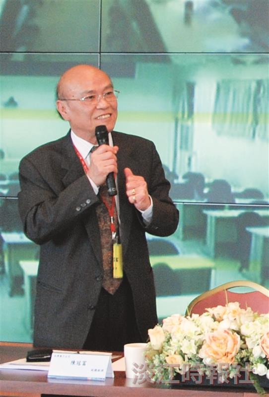 100學年度全面品質管理研習會的專題演講的主講人欣興電子副總經理陳冠富。