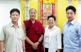 Prof. Wu-kuan, the Director of the Center for Tibetan Studies and three Tibetan students. From left to right, Pema Wangyal, Lobsang Gyaltsen, Kalsang Lodeo.