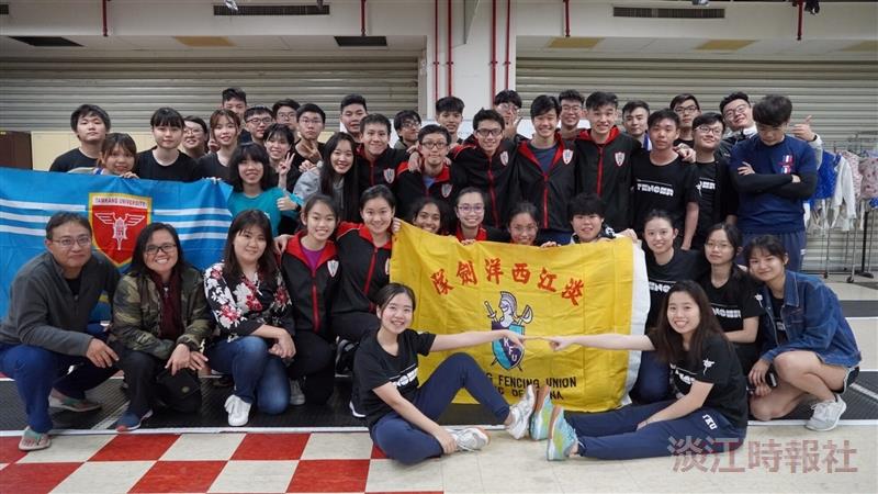 新加坡華僑中學擊劍隊來校與西洋劍社交流