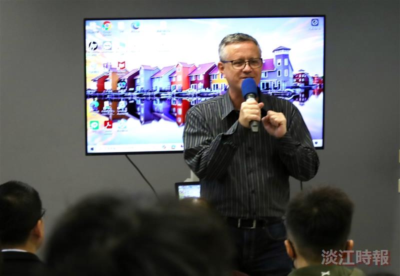 經濟系師生探索世界 赴柬埔寨 瑞士研究水資源 經濟系師生探索世界 赴柬埔寨 瑞士研究水資源