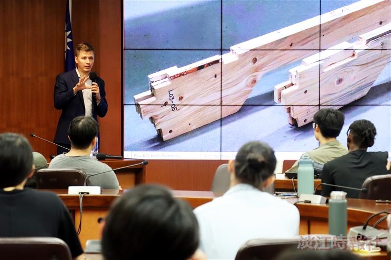 Architecture Department Invited Tom Svilans to Talk on the Practical Applications of Digital Timber Construction