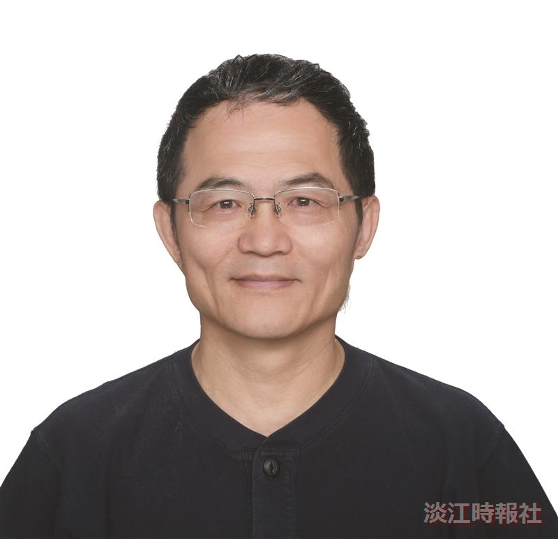 104學年度新任二級主管專訪－英文學系系主任黃永裕