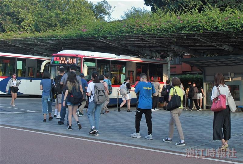 「2022搭公車上學趣」淡江公車讚抽獎活動